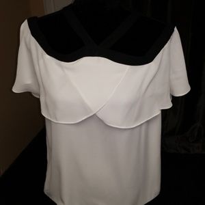 Blouse open shoulder